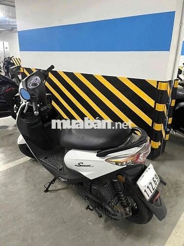 Yamaha Sweet Trắng - Xe tay ga 50cc