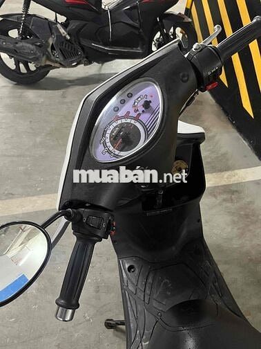 Yamaha Sweet Trắng - Xe tay ga 50cc