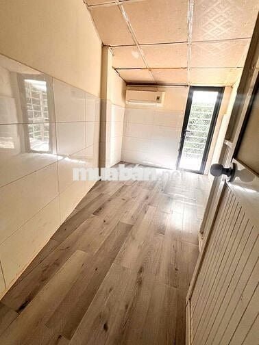 Bán nhà gần mặt tiền gần chợ Phú Lâm có thương lượng