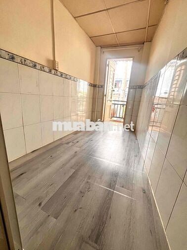 Bán nhà gần mặt tiền gần chợ Phú Lâm có thương lượng