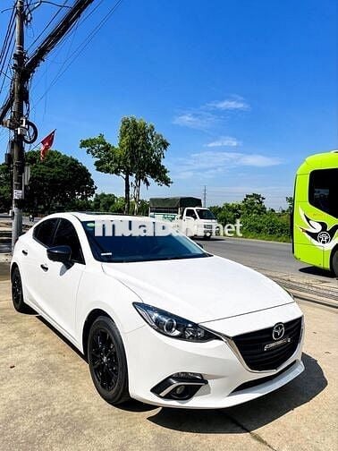 Mazda 3 1.5 AT 2015 Trắng