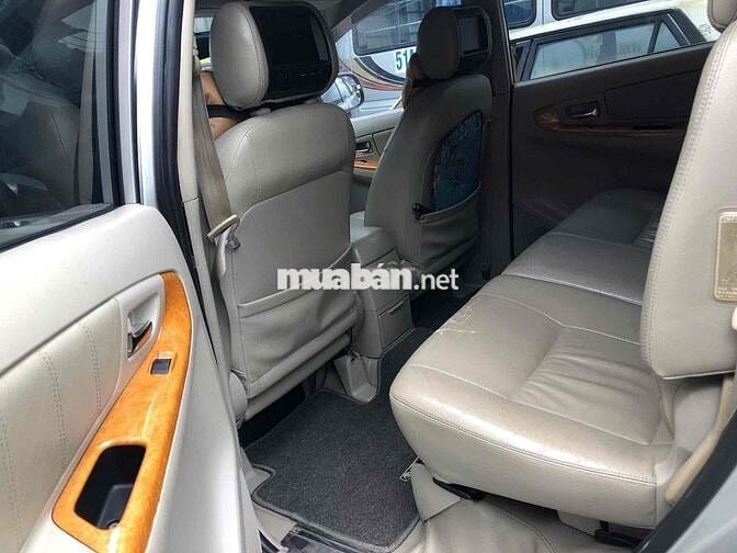 Toyota Innova 2009 Tự động Bạc( 1 chủ từ đầu bán)
