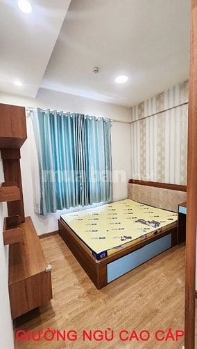 Chính Chủ bán căn hộ 69m² view hồ bơi, 2PN, 2WC full nội thất cao cấp