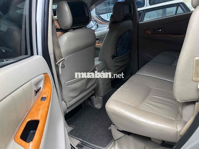 Toyota Innova 2009 Tự động Bạc( 1 chủ từ đầu bán)