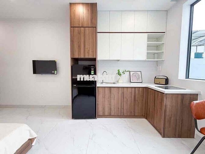 Studio Mới 100% Ngay ngã tư Hàng Xanh Gần GTVT, FTU, Hutech, UEF, HIU