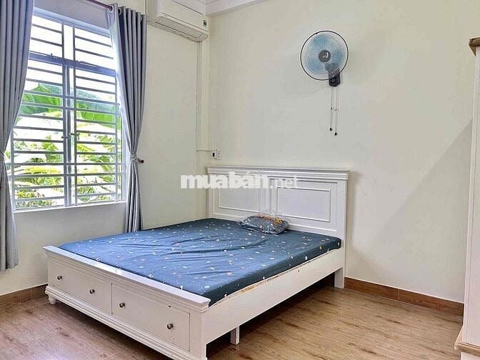 Cho Thuê nhà 3 tầng 4 phòng ngủ Tùng Thiện Vương