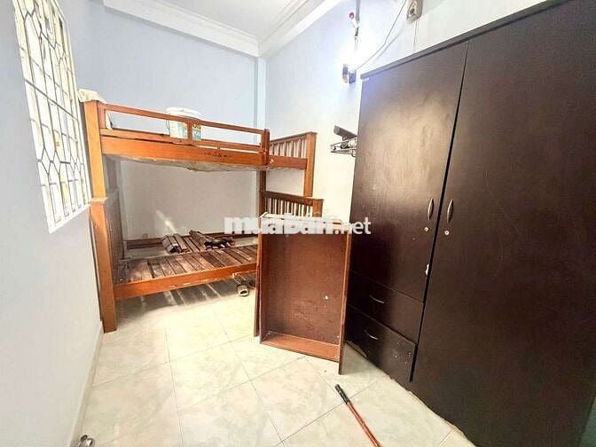 Cho thuê nhà 4pn3wc Lê Quang Định 