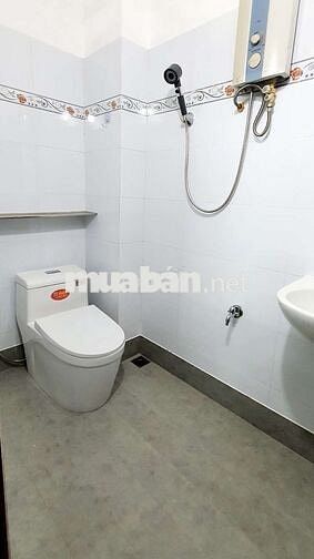 Căn hộ 2PN mặt tiền CMT8 gần Viettel