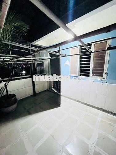 TÔN ĐẢN Q4- 5 LẦU ĐÚC- 50m2 NGANG 5,8m- HOÀN CÔNG , 3 tỷ nhỉnh