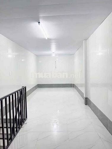 trọ nguyên căn mới xây tháng 7 mặt tiền oto có ban công riêng ở 3-4ng