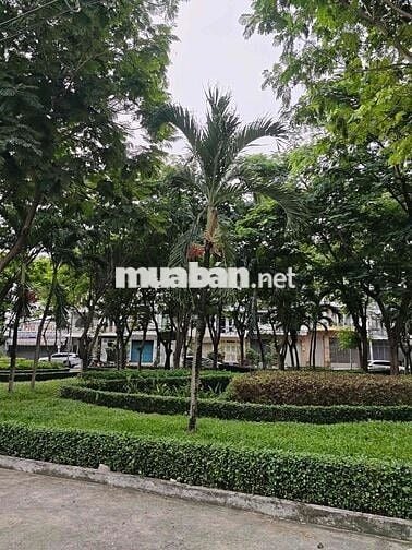 cho thuê nhà mặt tiền nội bộ đối diện công viên 5pn kdc Bình Phú