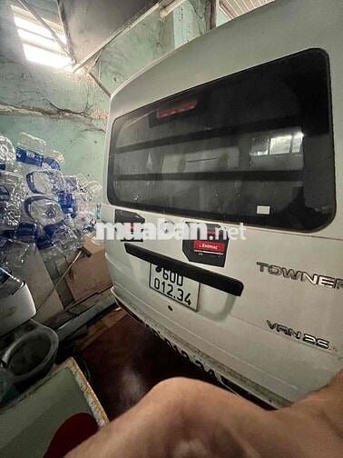 Thaco Towner Van 2S Trắng 2022