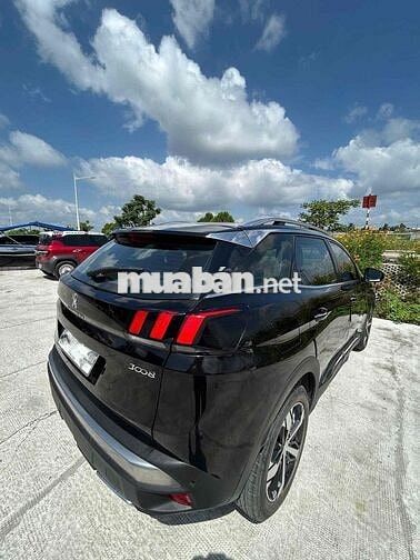 Peugeot 3008 2020 Đen 21.000km 5 chỗ