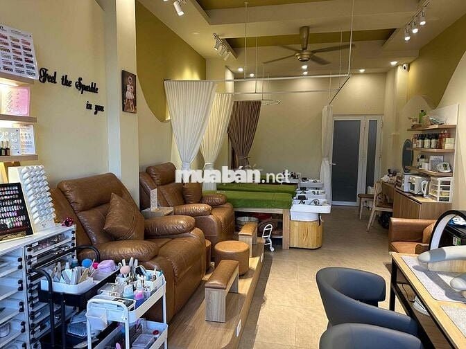 [LÀM NGAY] 1 KTV NAIL GỘI  TÂN BÌNH