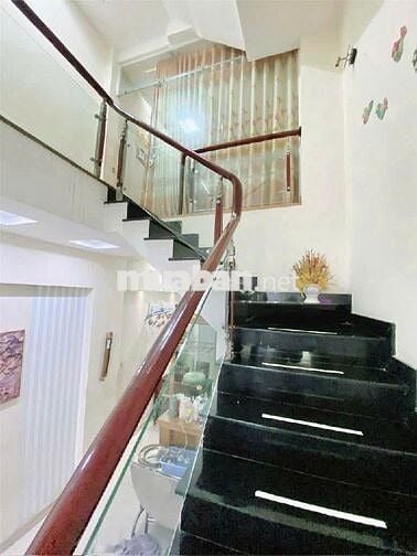 BÁN NHÀ -Q10- SƯ VẠN HẠNH - 5 TẦNG - SÂN THƯỢNG - 5 PN (TL) 7,9 T.Ỷ