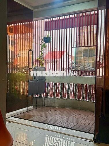 Nhượng lại phòng thu âm, sản xuất nhạc