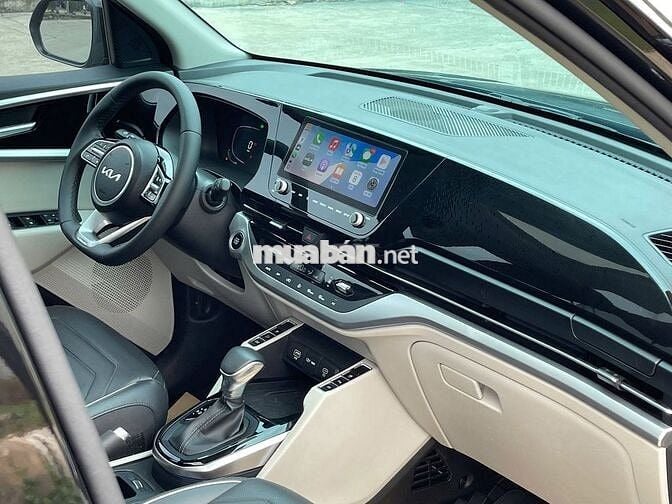 Kia Carens Signature 2024 màu đen 41.000 km