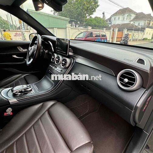 Mercedes-Benz GLC 300 4Matic 2018 90000 km Đen