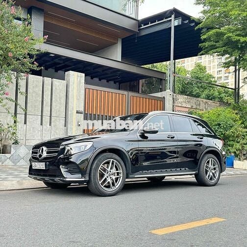 Mercedes-Benz GLC 300 4Matic 2018 90000 km Đen