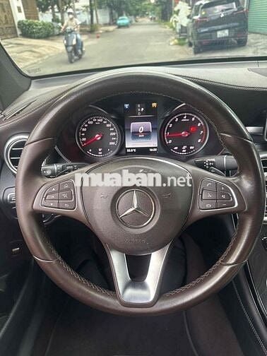 Mercedes-Benz GLC 300 4Matic 2018 90000 km Đen