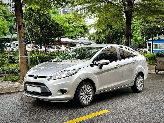 Ford Fiesta 2011 Xám Tự động 87.000 km