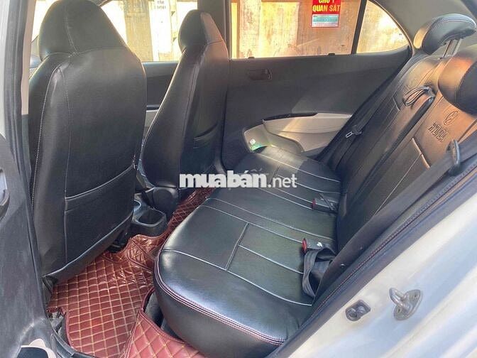 Hyundai i10 2020 Trắng 5 chỗ