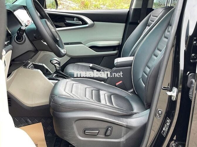 Kia Carens Signature 2024 màu đen 41.000 km