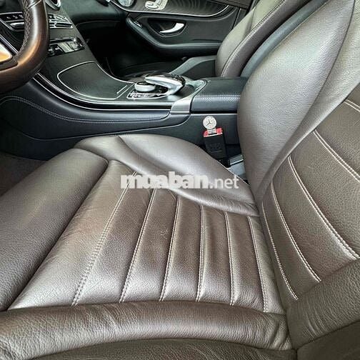 Mercedes-Benz GLC 300 4Matic 2018 90000 km Đen