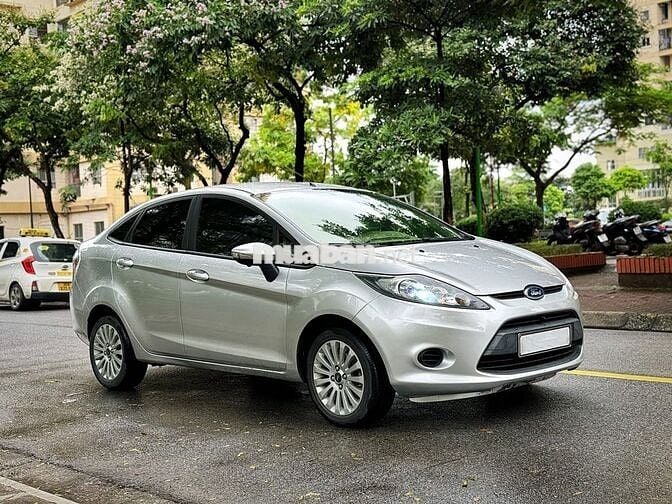 Ford Fiesta 2011 Xám Tự động 87.000 km