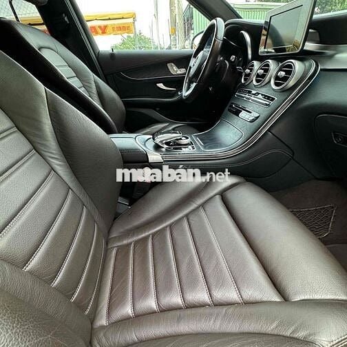Mercedes-Benz GLC 300 4Matic 2018 90000 km Đen
