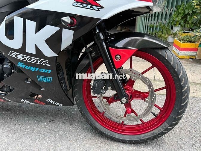 Suzuki GSX150R 2018 bssg
