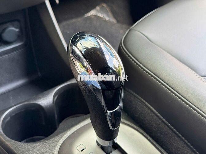 VinFast Fadil Base 2022 Xanh 30.000 km
