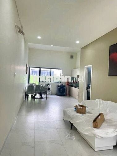 Cho thuê nhà full nội thất mới 100%  ngã tư Bình Chuẩn - Thuận An 
