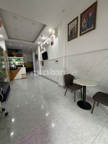 Bán nhà mặt tiền tại Ngô Quyền, 18,5 tỷ, 49m2, 3PN, 4WC, pháp lý đầy đ