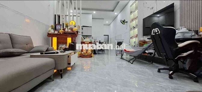 Nhà cấp 4 dt 104m2 ngay Vincom 550 đường Nguyễn Đức Thiệu Dĩ An
