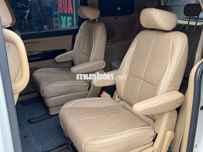 Kia Sedona DAT 2018 máy dầu màu trắng