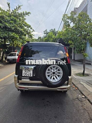 Ford Everest 2005 Dầu Đen 7 chỗ