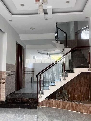 Nhà 4 tầng mới đẹp 8❌12 khu vip Nguyễn Thị Định giá cực tốt