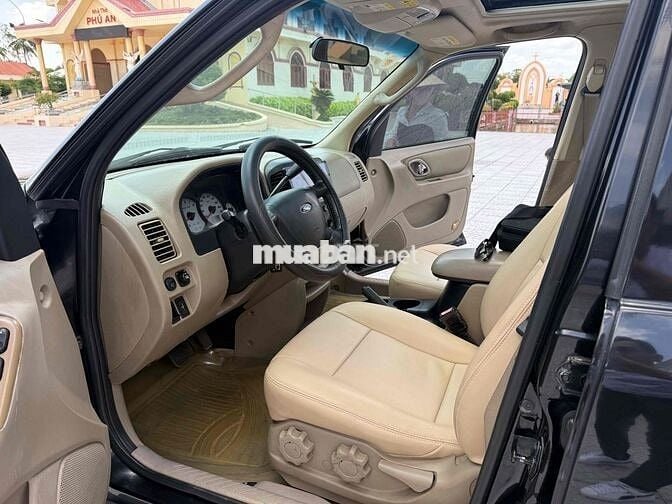 Ford Escape 2004 3.0 V6 XLT Đen