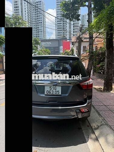 Isuzu MU-X 2017 Số sàn Xám