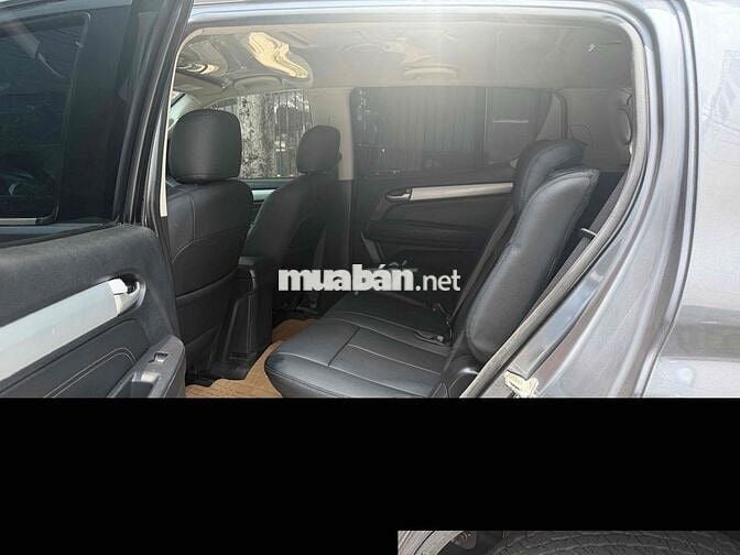 Isuzu MU-X 2017 Số sàn Xám