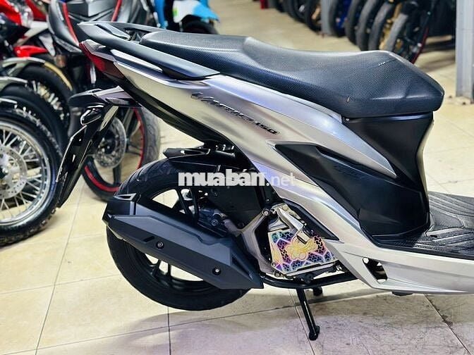 XE MÁY THỊNH PHÁT - VARIO 150 BẠC PORCHE KENG