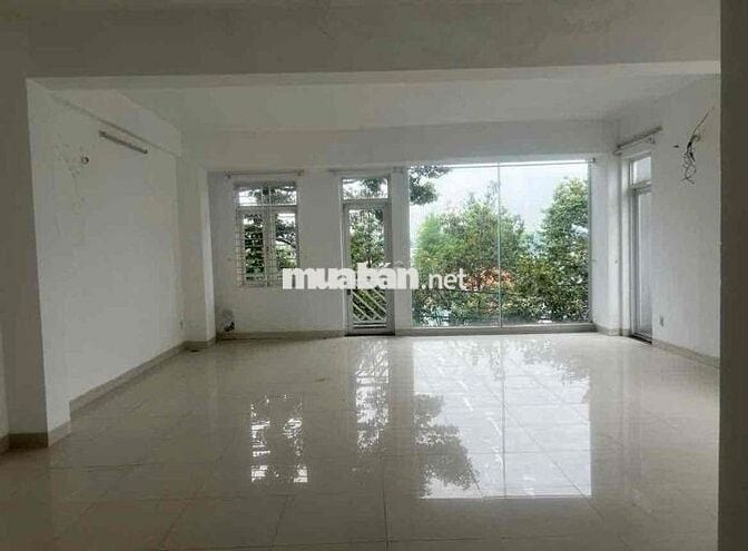 Mặt bằng Yersin gần Ngã 6 , Chợ Thủ Dầu Một 6,5x17m.1 trệt 2 Lầu st