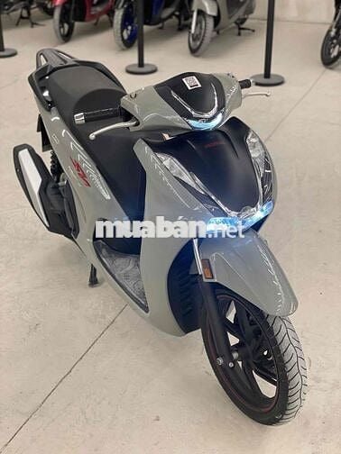 Honda SH350i 2022 Xám 17.981 km