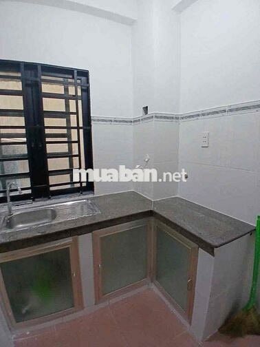 Cho thuê nhà nguyên căn.trệt 3 lầu sân thượng.3pn3wc. Thành Thái Q10