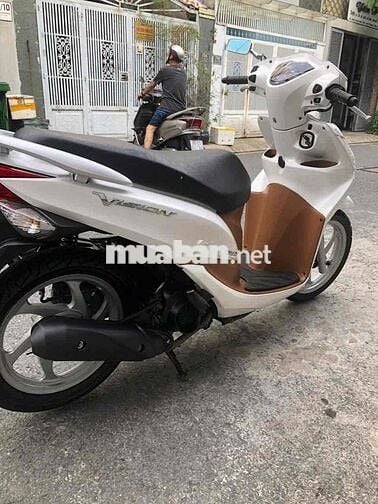Honda Vision 2013 Trắng biển thành phố