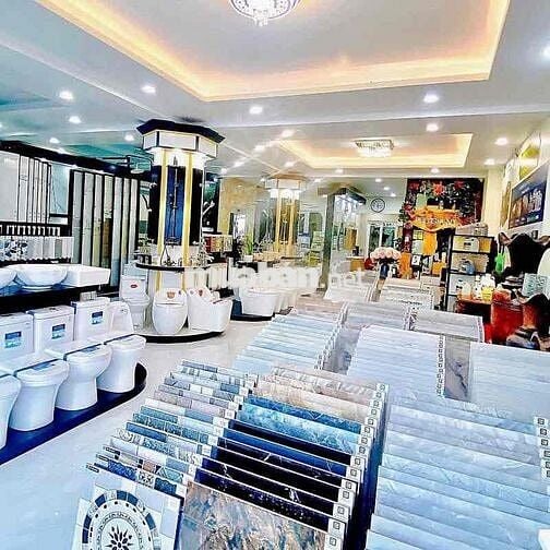 Gấp Bán MTKD VIP Trần Hưng Đạo, Đông Hoà, Dĩ An. 660m2, Chỉ 40 Tỷ TL.
