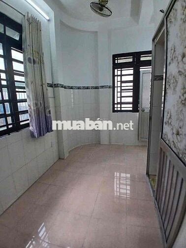 Cho thuê nhà nguyên căn.trệt 3 lầu sân thượng.3pn3wc. Thành Thái Q10