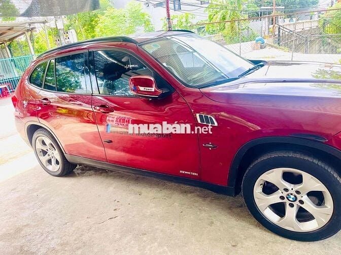 BMW X1 5 chỗ màu Đỏ
