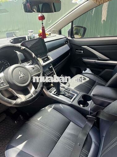 Mitsubishi Xpander Cross 2022 Đen 104996 km